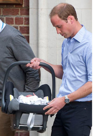 乔治小王子专用的汽车安全座椅