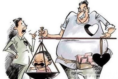 新修订的刑法中，收买被拐卖妇女、儿童的行为将一律追究刑责成为一大亮点