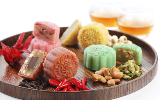 琳琅满目各色月饼