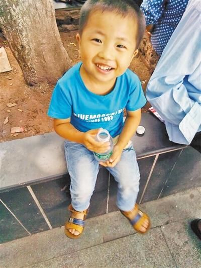 4岁男童宇宇。