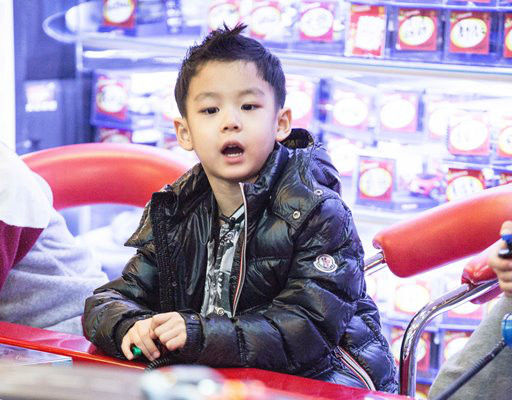 曹颖儿子王梓涵录制真人秀