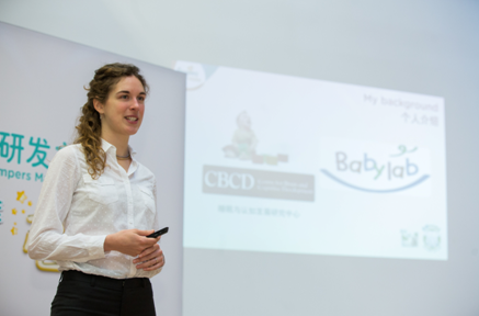 英国婴儿睡眠专家Manuela Pisch认为良好的睡眠能够帮助宝宝发展