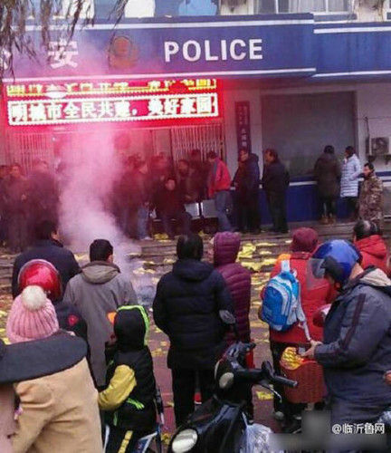 据悉，父母是突然接到火葬场电话，才被告知儿子死亡。