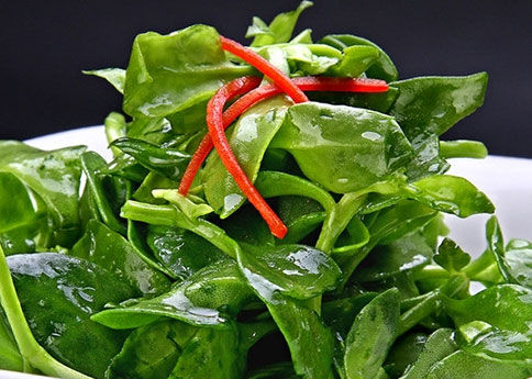 深颜色蔬菜营养价值高 4招让孩爱上它们