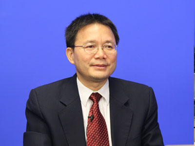 　　9月3日下午，中国建筑在新浪财经的“上市公司网上路演平台”进行业绩路演。图为中国建筑财务总监曾肇河。(来源：新浪财经 任立殿摄)