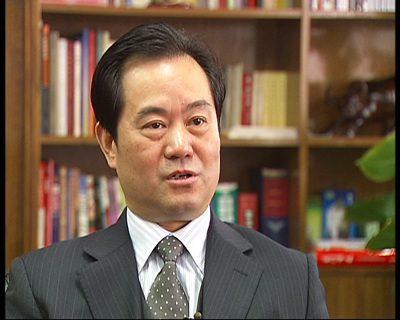 重庆市盐务管理局局长陈逸根称，重庆盐的生产总量是150万吨，食用盐只有25万吨，所以有125万吨都是工业用盐。