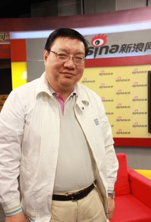 香港权威投资评论家曹仁超作客新浪。（来源 新浪财经）