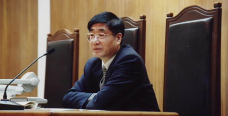 清华大学法学院教授、西南财经大学特聘教授马俊驹(资料图)