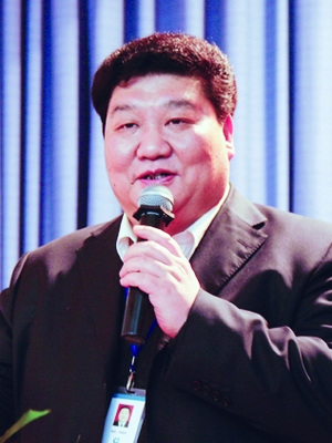 中国人寿洛阳分公司总经理李郑华
