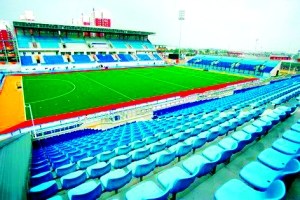 曲棍球场 建筑面积：1.55万平米 赛时功能：曲棍球 赛后利用：羽毛球、篮球场，向市民开放