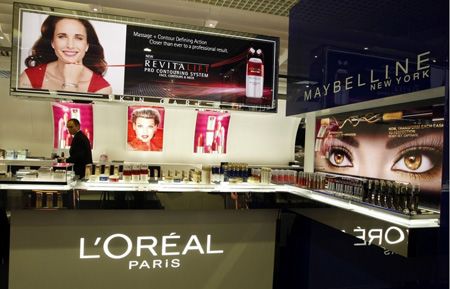 图：欧莱雅销售专柜