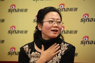 图片为:依文集团董事长夏华(来源:新浪财经)