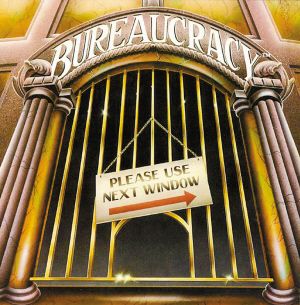 俄罗斯讽刺官僚的漫画：公务员请用专用窗口。