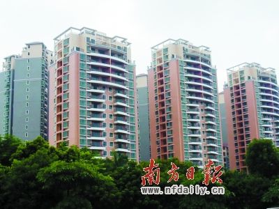 江门大部分楼盘都没有“律师见证费”这一收费。肖艳霞　摄