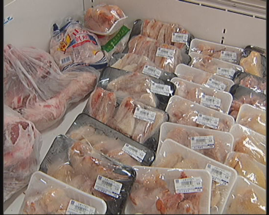 部分超市用PVC保鲜膜包装肉食