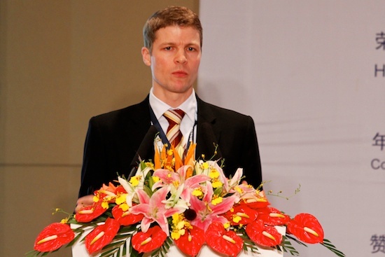 图为：马士基航运北亚区副总裁、华南区总裁盖硕仁先生