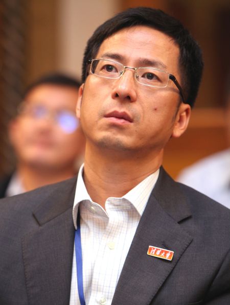 外交部参赞 张建敏