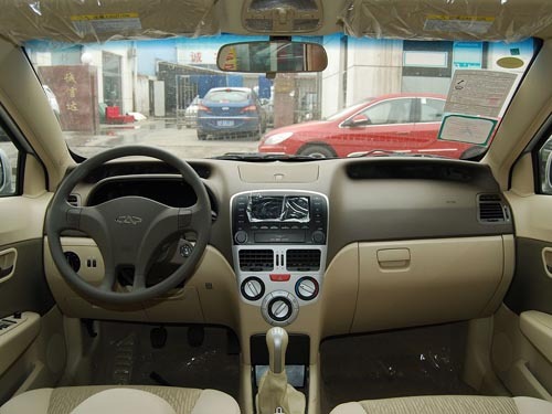 2010奇瑞风云2小改款