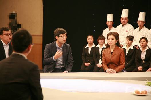 《有机农业的梦有多远》演播室录制现场嘉宾交谈