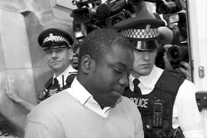 瑞银一名流氓交易员去年给公司带来巨大损失后被捕