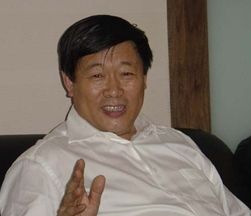 图为山东魏桥创业集团有限公司董事长张士平。(资料图片)