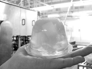 果冻是小朋友喜爱的食品，随着“质量门”的爆发，有消费者表示不准备再给孩子买果冻。