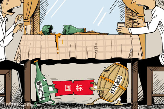 饭桌上频发“爆瓶”，饭桌底下是两个行业的明争暗斗。 (勾犇/图)