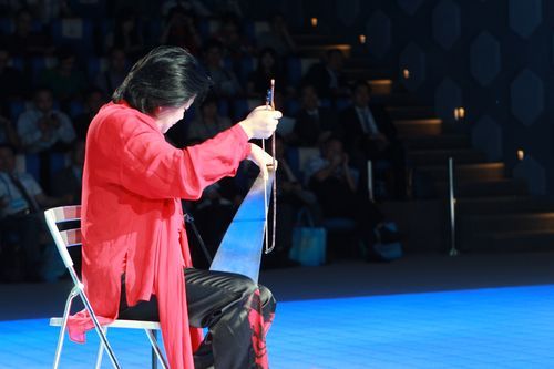 锯琴演奏《大海啊故乡》