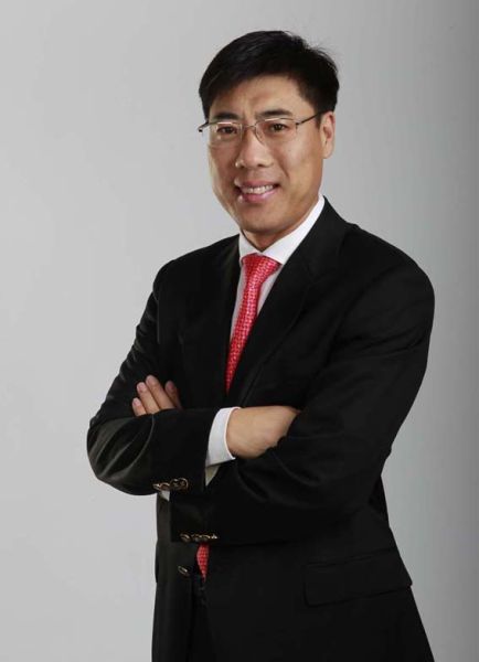 图为双全控股有限公司董事长王伟斌。(资料图片)