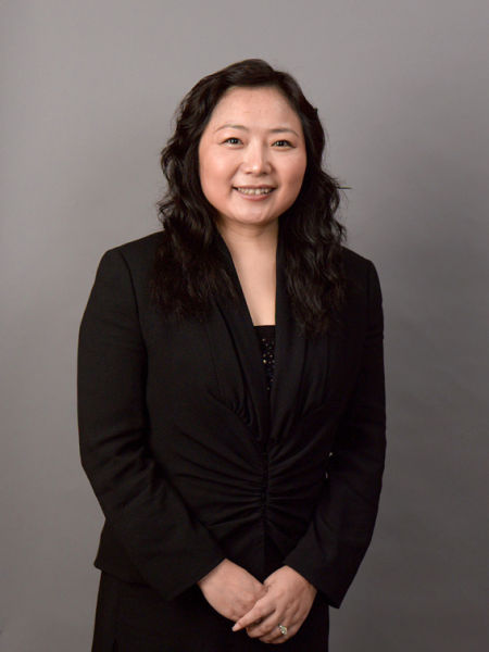 图为龙湖集团董事长吴亚军。(资料图片)