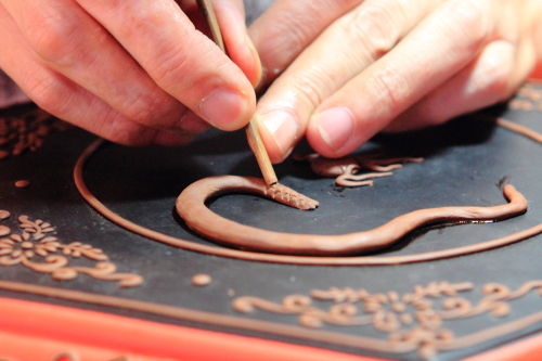 宁波的泥金彩漆