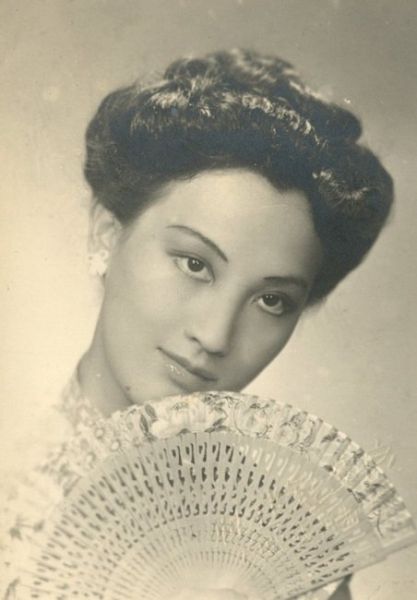 估价超百万的民国美女照片