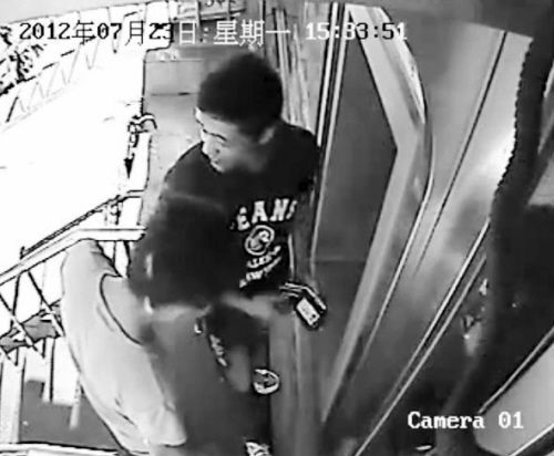 贪心哥儿俩在分钱