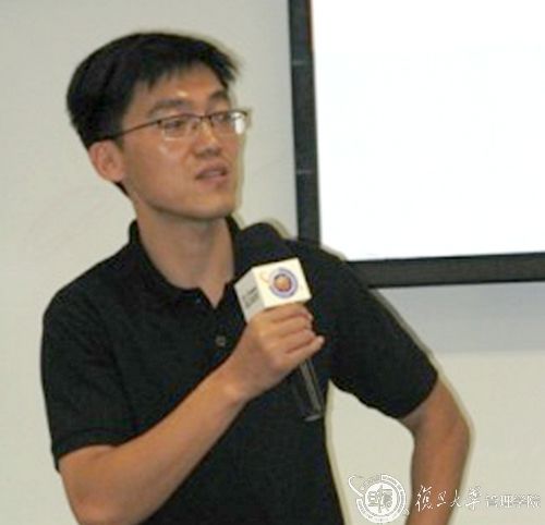 星巴克(中国)高级招聘经理赵伟先生作了题为“雇主品牌建设”的发言 