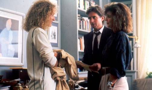 影片《致命诱惑》讲述了一次出轨招致杀身之祸的惊悚故事(图片来源：amctv)