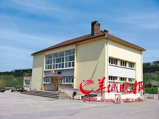 法国Ban-sur-Meurthe-Clefcy镇政府 