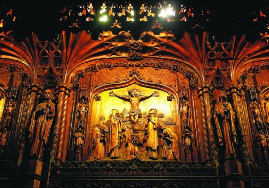 纽约长岛St. Ignatius Jesuit Retreat House古堡内景