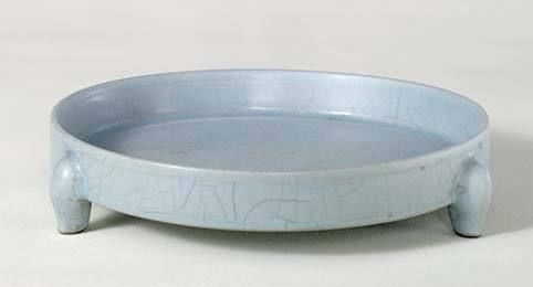 汝窑天青釉三足樽承盘