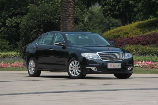 图为红旗H7轿车2013款3.0L尊贵型