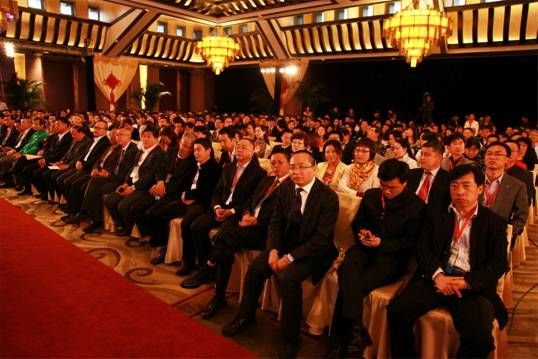 (CCTV《创业天使》论坛录制现场)