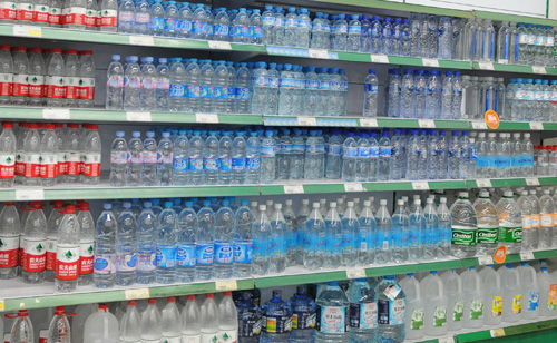　一瓶普通的矿泉水