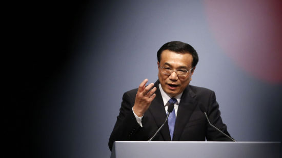 　　正如李克强在今年两会上答中外记者问中所讲的，未来对待改革要有“壮士断腕的决心”，改革贵在行动，“喊破嗓子不如甩开膀子”。尽管未来改革之路艰难，但笔者预计，经济体制改革有望突破，通过完成要素价格的市场化改革，打破行政控制，释放改革红利，为今后中国经济可持续发展打下基础。