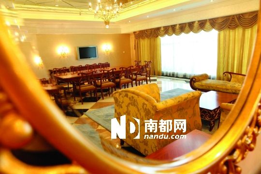 入会费为12万元的嘉华酒店牡丹会。 南都记者 刘媚 摄