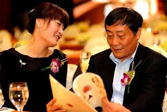 　　对于娃哈哈未来在仁怀的投资方式，市场猜测主要有两种可能，一是建设独立园区，二是由政府牵线搭桥，整合当地的小企业和项目，并且不会选择“娃哈哈”这个品牌来做白酒，会创造新品牌。