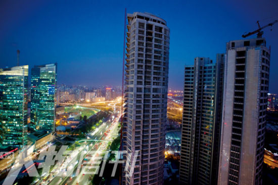 长安8号所处的华贸商圈是北京发展最快，也是最重要的中央商务区之一(梁辰)