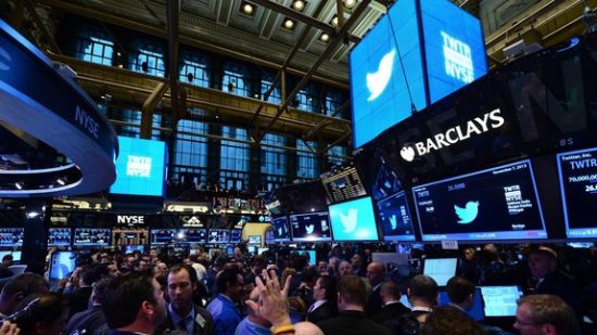 　　2013年11月7日，社交媒体巨头推特登陆纽交所上市；上市前一周，推特高管与纽交所合作召开理事会议，选定巴克莱成为自己的指定做市商。