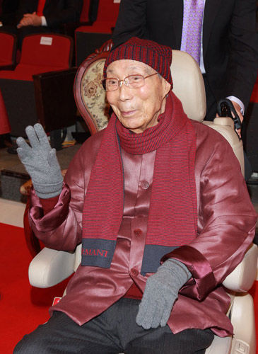 邵逸夫宣布卸任TVB董事局主席(资料图)