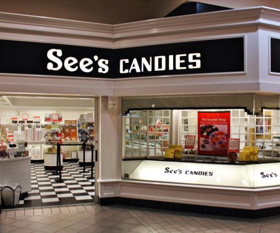 巴菲特的投资经典案例，喜诗糖果。