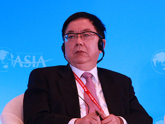 　　“博鳌亚洲论坛2014年会”于4月8日-11日在海南博鳌举行。上图为申银万国董事长李剑阁在《资本市场的监管：老问题、新思路》分论坛上发言。(图片来源：新浪财经 刘海伟 摄)