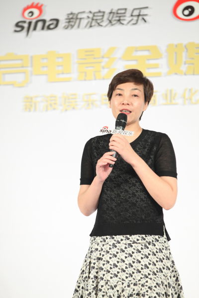 图为新浪首席运营官兼联席总裁杜红。